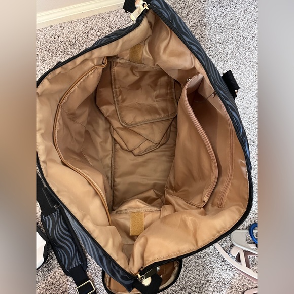 Large Nursing/Pump Bag - Picture 6 of 8